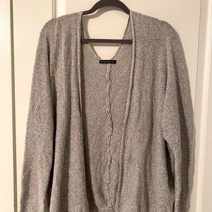 🌟BRANDY MELVILLE LIGHTWEIGHT SWEATER🌟